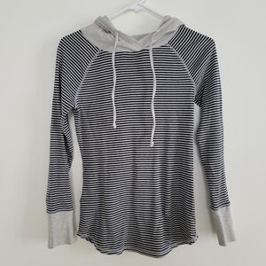 Eddie Bauer Hooded Long Sleeve XS